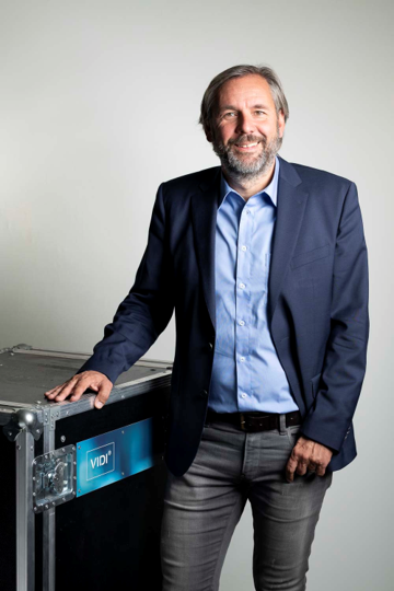 Robert LinkedIn Profil